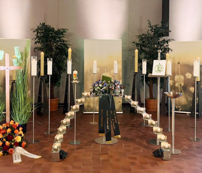 Bestattung_Geretsried_aussegnungshalle-min